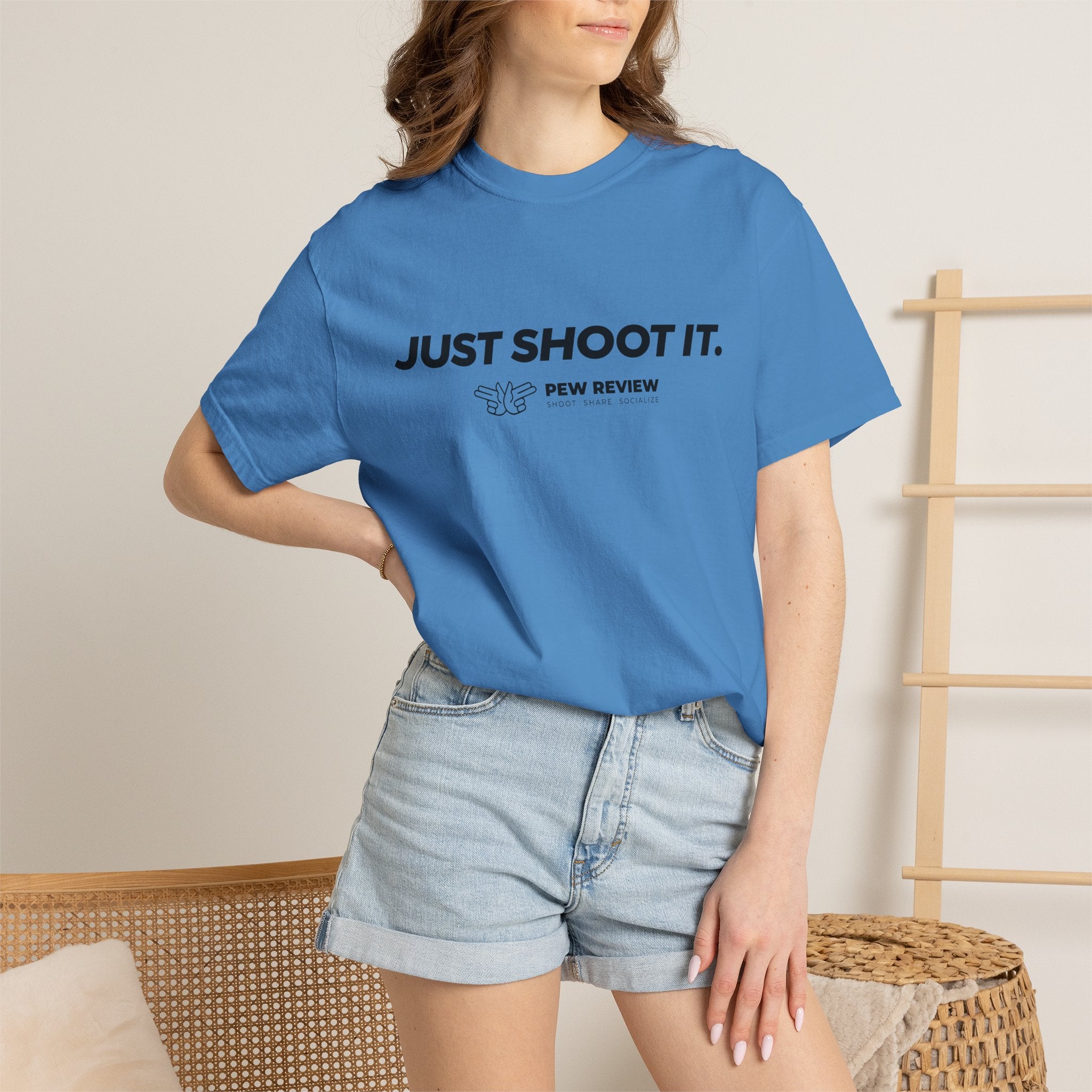 Just Shoot It target graphic T-shirt | Pew Review text print